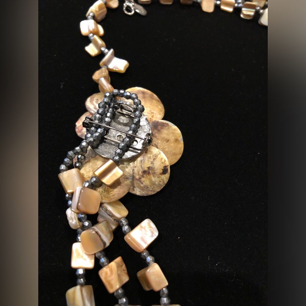 Cookie Lee Shell Beaded 3 Layer Necklace Vintage … - image 6